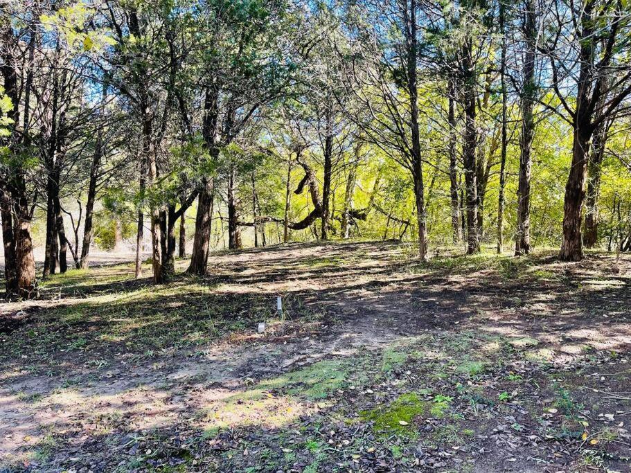 Villa Bastrop Tiny Disc Golf Retreat Extérieur photo